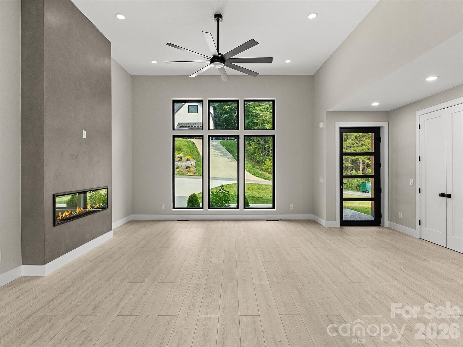 Vaulted great room